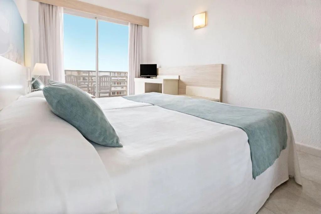 Room, Azuline Hotel Bahamas, Majorca