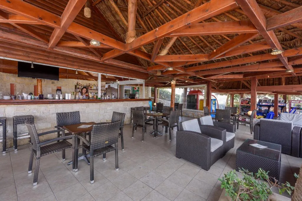 Bar, Theo Hotel, Crete