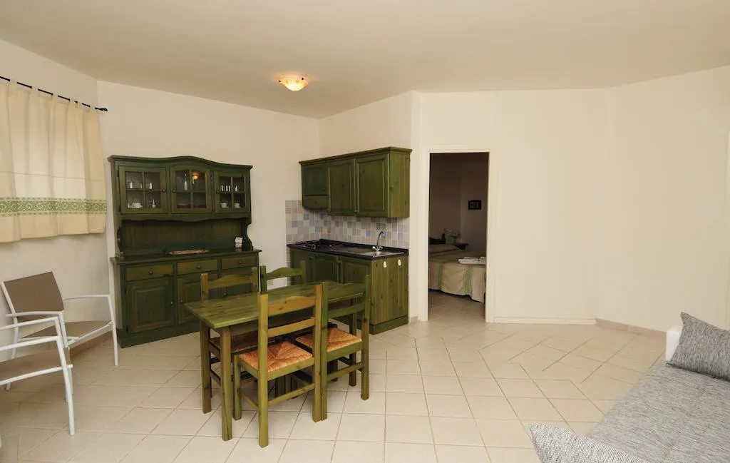 APARTMENT POOL VIEW TWO BEDROOMS Room, Vallemare Residence E Residenza, Olbia