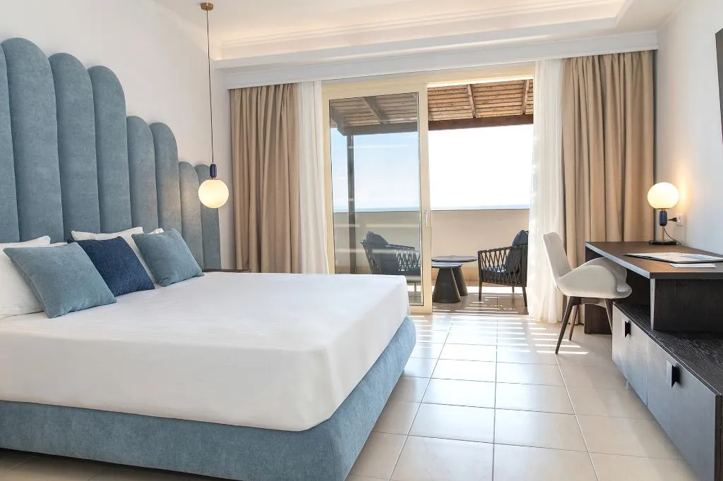 Double or Twin DELUXE Room, Grand Blue Beach Hotel, Kos
