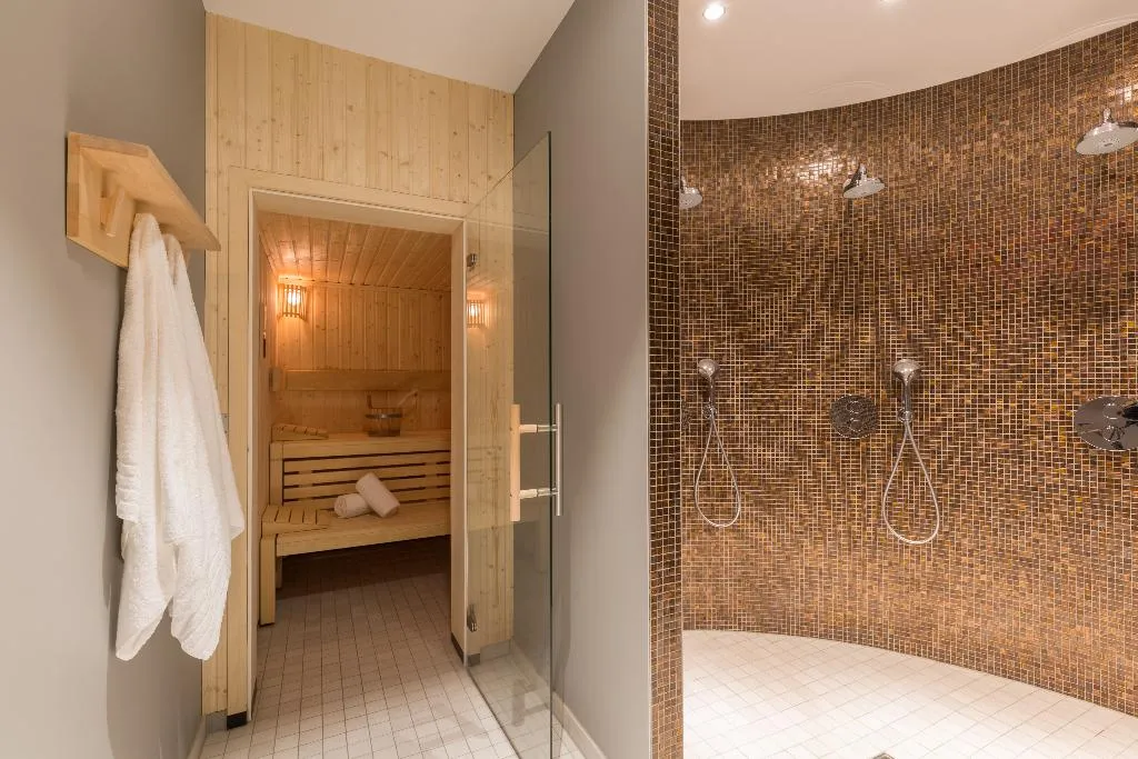 Sports and Entertainment, Leonardo Royal Hotel Amsterdam, Amsterdam