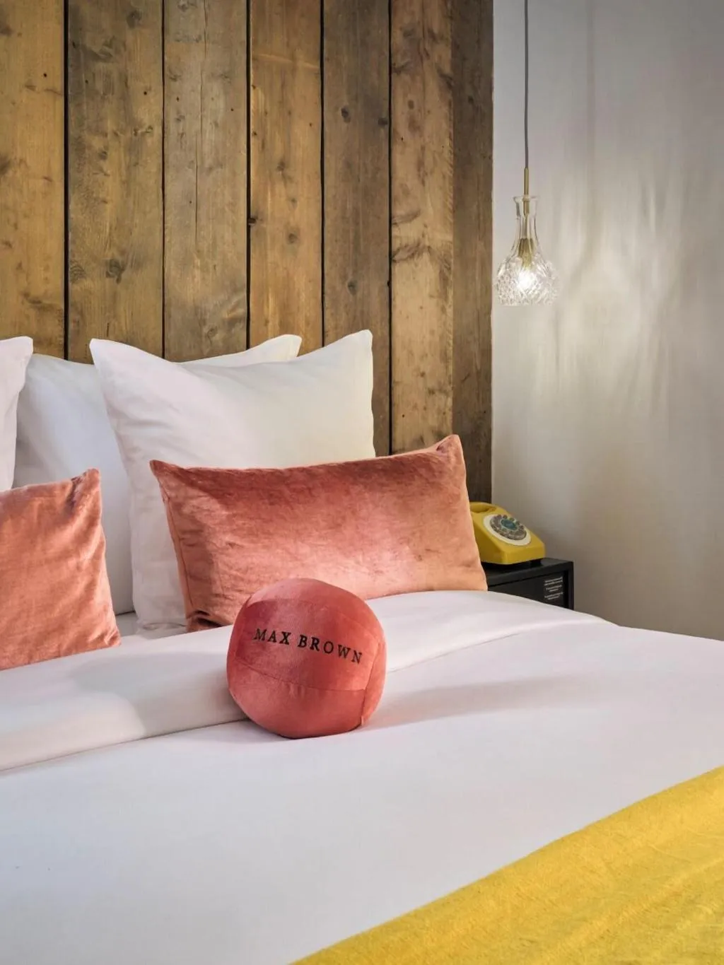SINGLE STANDARD Room, Max Brown Htl Canal District, part of Sircle Colle, Amsterdam
