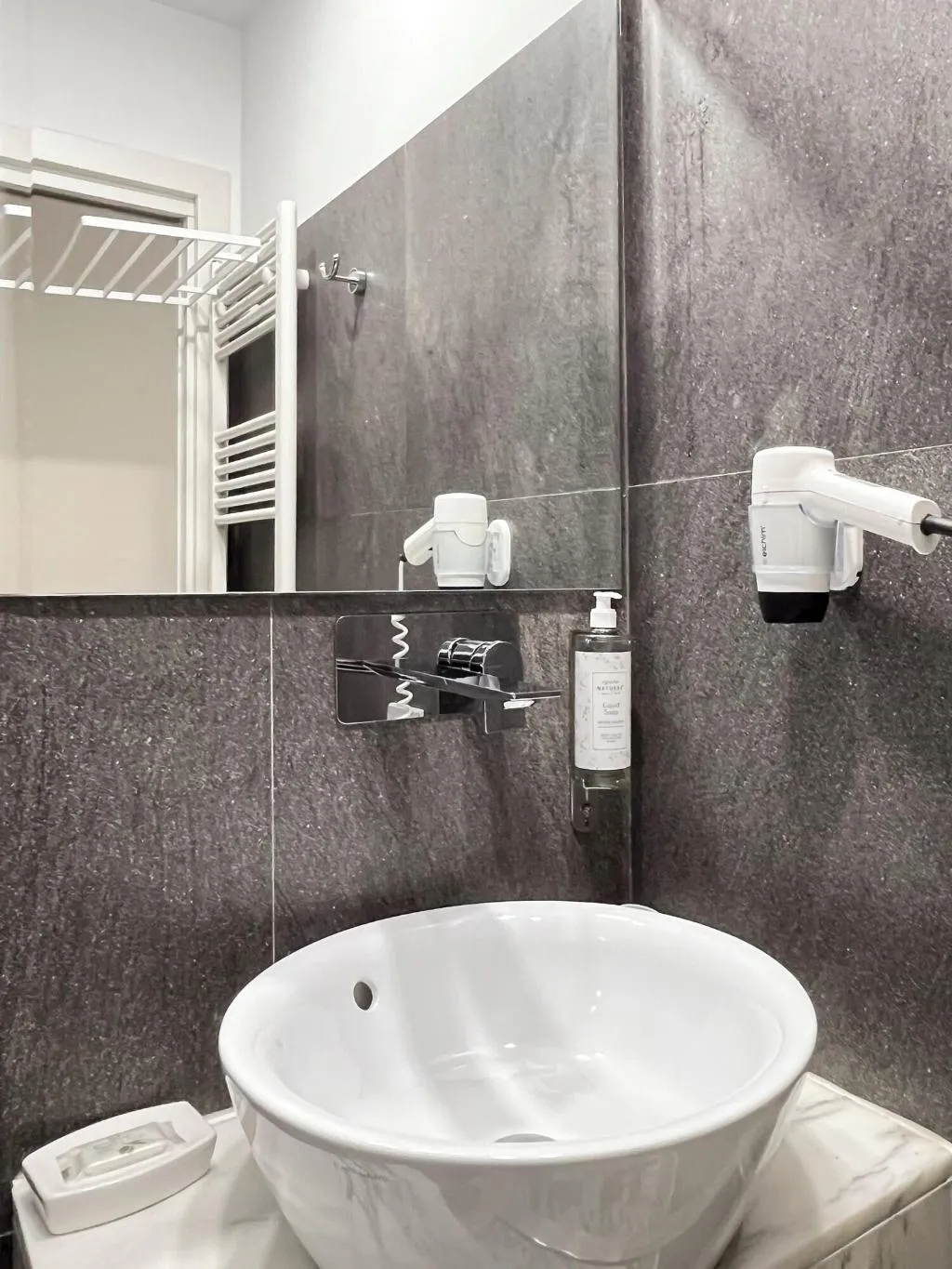 SINGLE STANDARD Room, Hotel La Scala, Florence