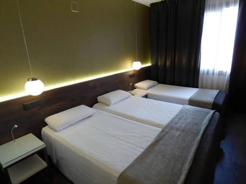 Room, Moderno, Barcelona