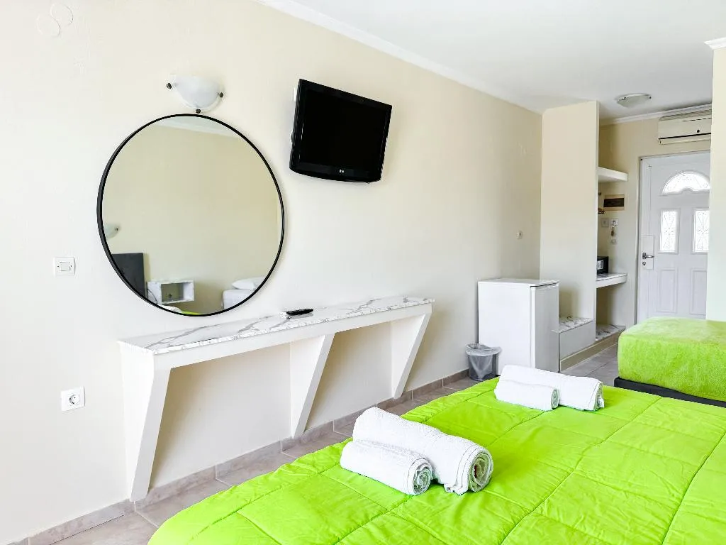 TRIPLE POOL VIEW Room, Kavos Plaza, Corfu