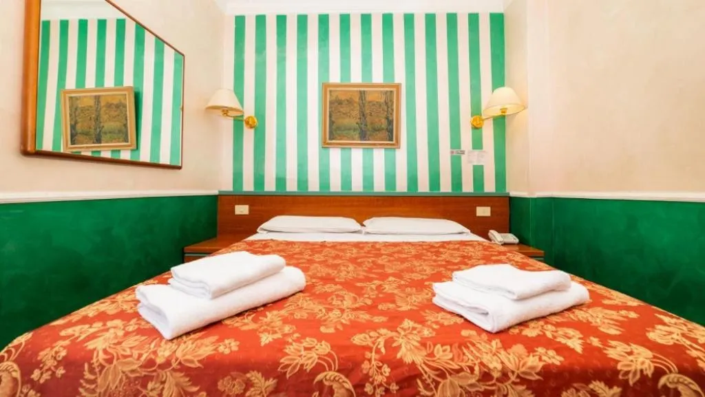 DOUBLE SINGLE USE STANDARD Room, Center 3, Rome
