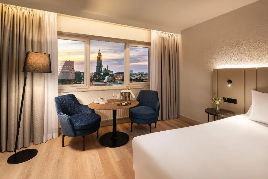 TWIN SUPERIOR Room, NH Groningen, Amsterdam