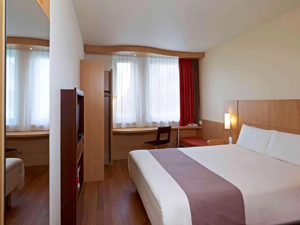 TWIN CAPACITY 2 Room, ibis Krakow Stare Miasto, Krakow