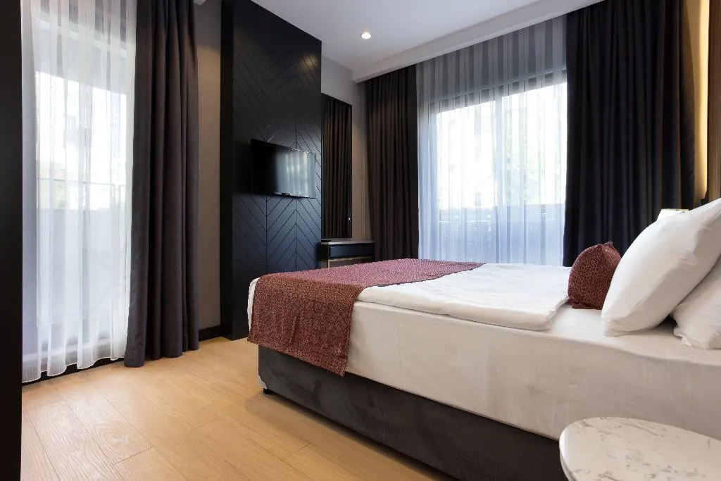 SUITE POOL VIEW Room, Nox Suite, Antalya