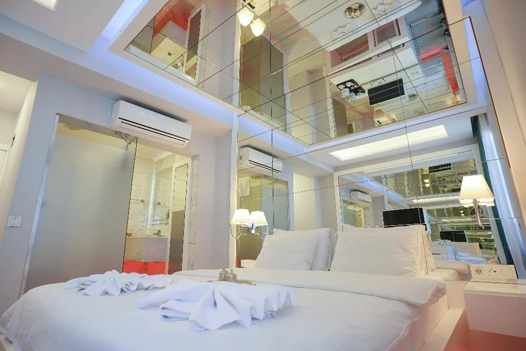 DOUBLE DELUXE WITH BALCONY Room, By Cemil Boutique Hotel, Antalya