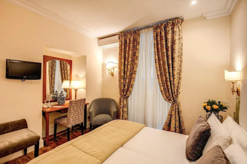 DOUBLE CLASSIC Room, Hotel Cortina Roma, Rome