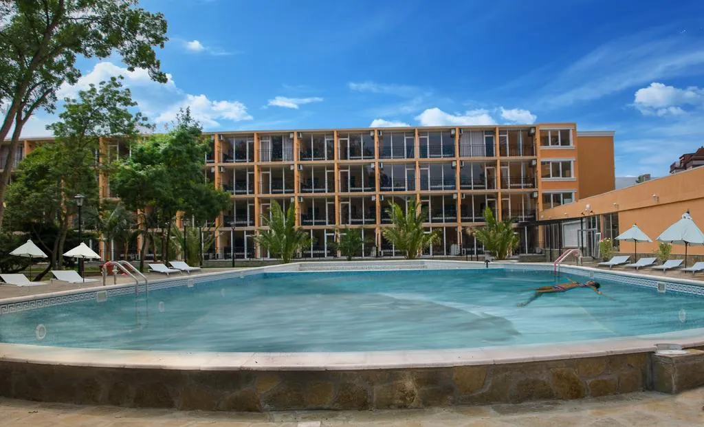 Pool, Riva Park, Bourgas