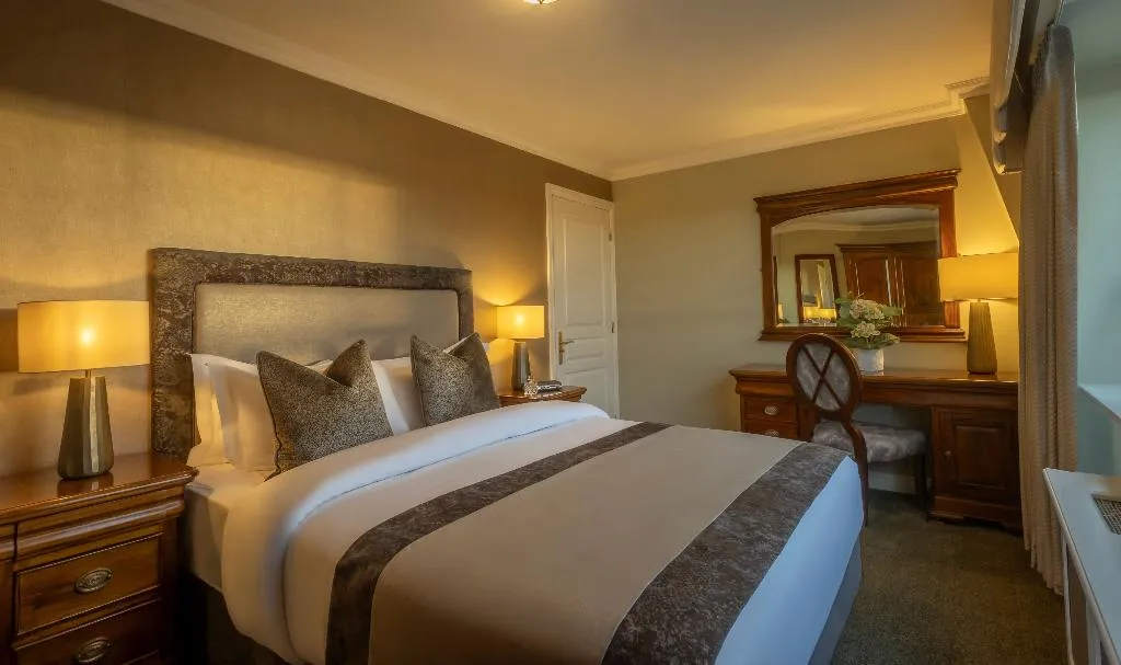 SUITE EXECUTIVE Room, Bracken Court Hotel, Dublin