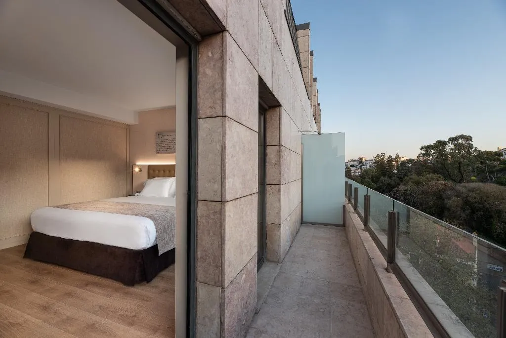 Double or Twin DELUXE Room, Eurostars das Letras, Lisbon