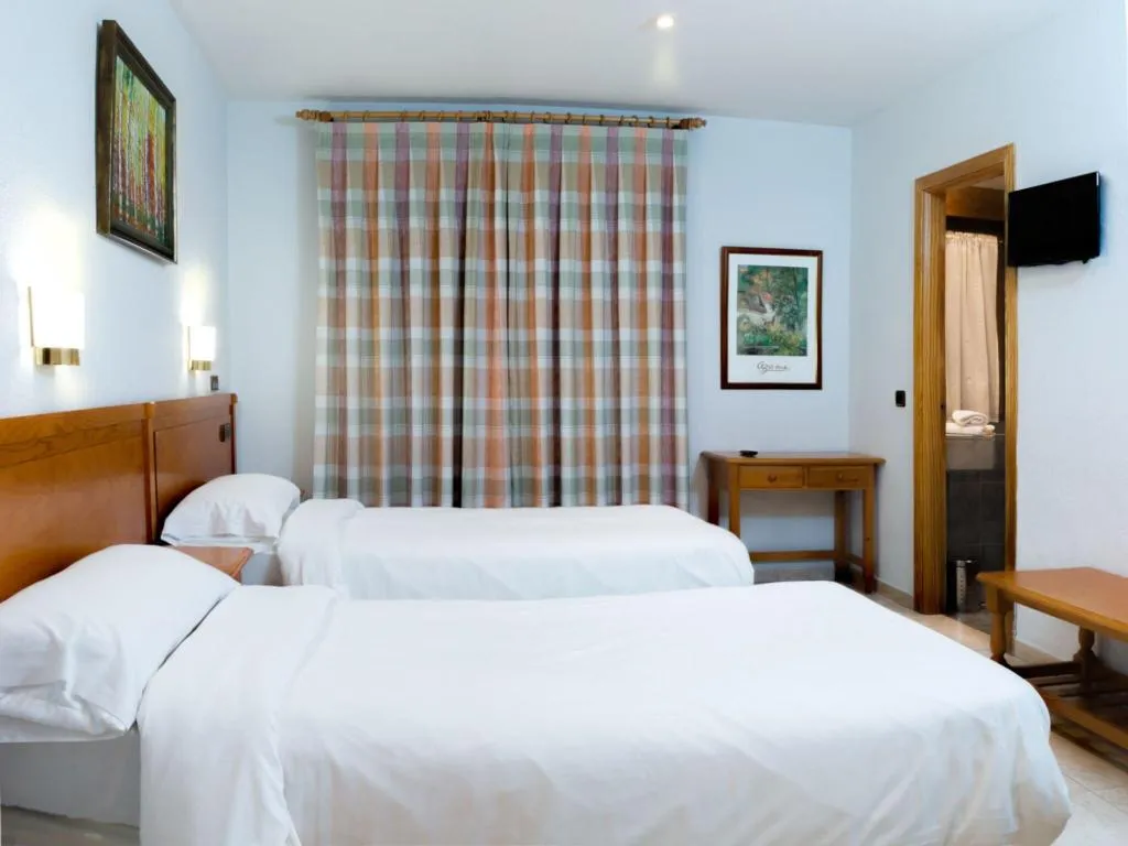 Room, Hostal La Maya, Madrid