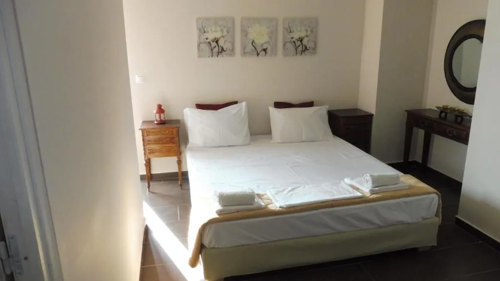 QUADRUPLE CLASSIC Room, Klio Apartments And Studios, Thessaloniki