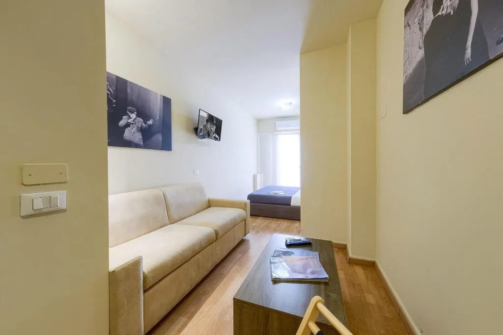DOUBLE QUEEN SIZE BED Room, Home Boutique Santa Maria Novella, Florence