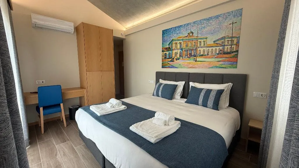 DOUBLE DELUXE Room, Oporto Station Hostel & Rooms, Porto