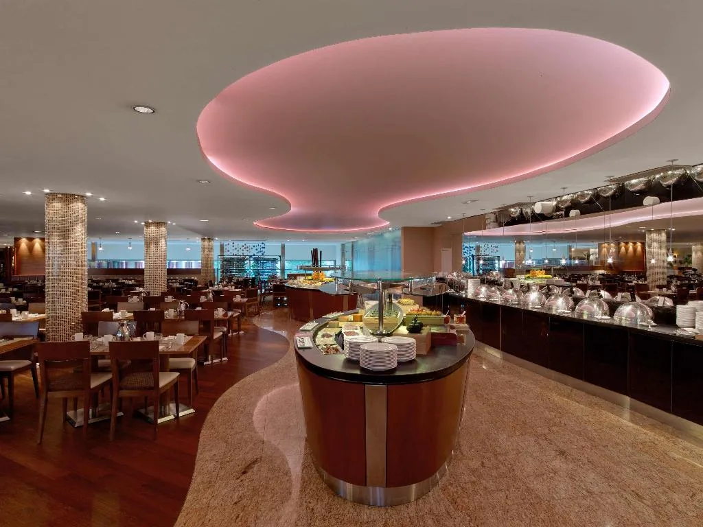 Restaurant, Hilton Diagonal Mar Barcelona, Barcelona