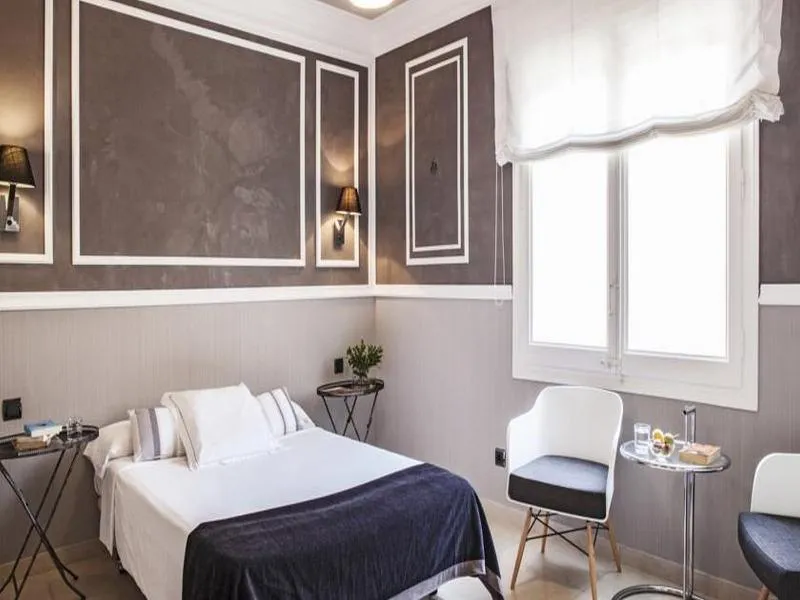 DOUBLE STANDARD Room, AinB Eixample Muntaner, Barcelona