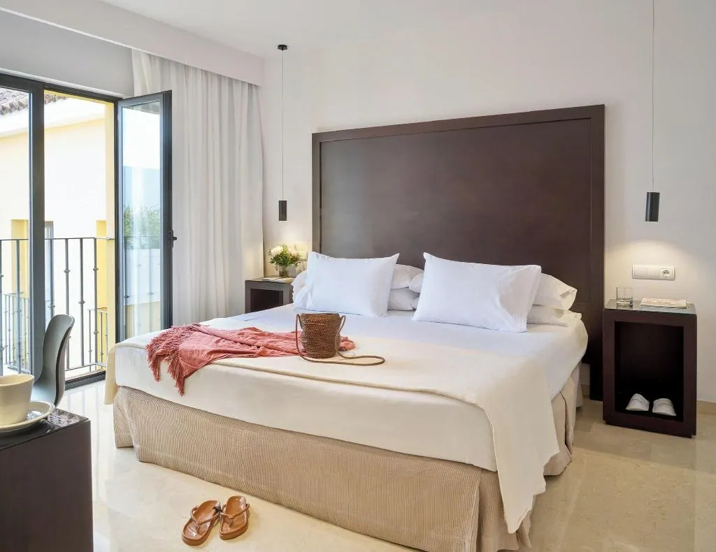 TWIN STANDARD Room, Rey Alfonso X, Seville