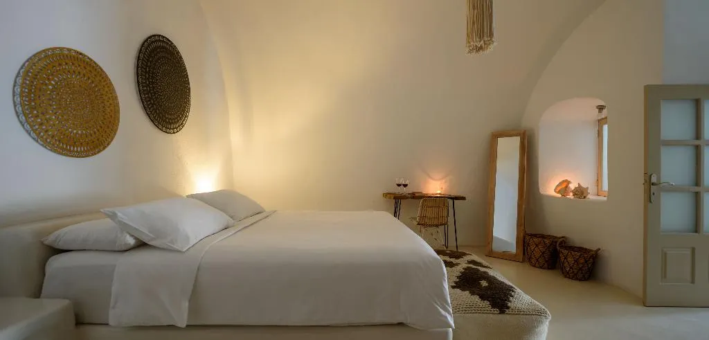 VILLA PREMIUM GARDEN VIEW Room, Suite Home Santorini, Santorini