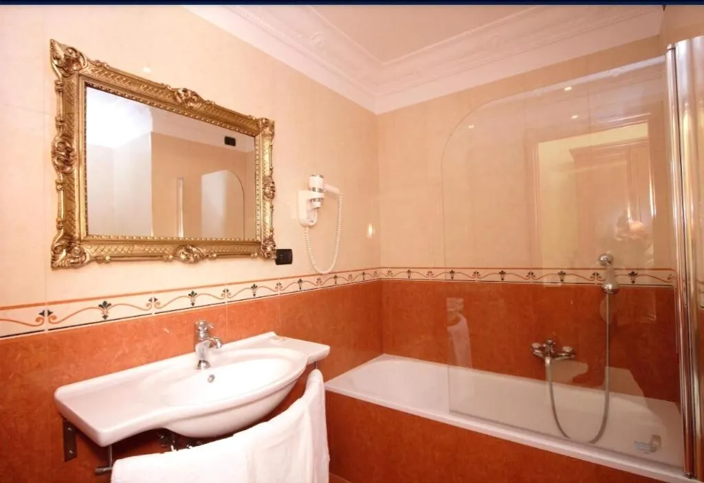 Room, Caroline Suite, Rome