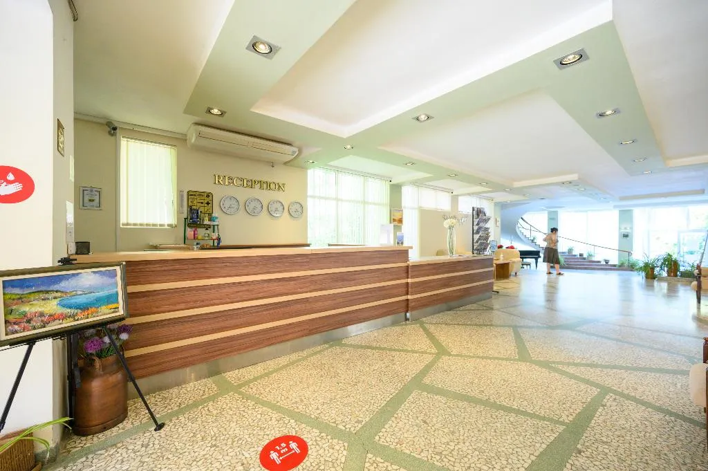 Lobby, International House of Journalists, Varna