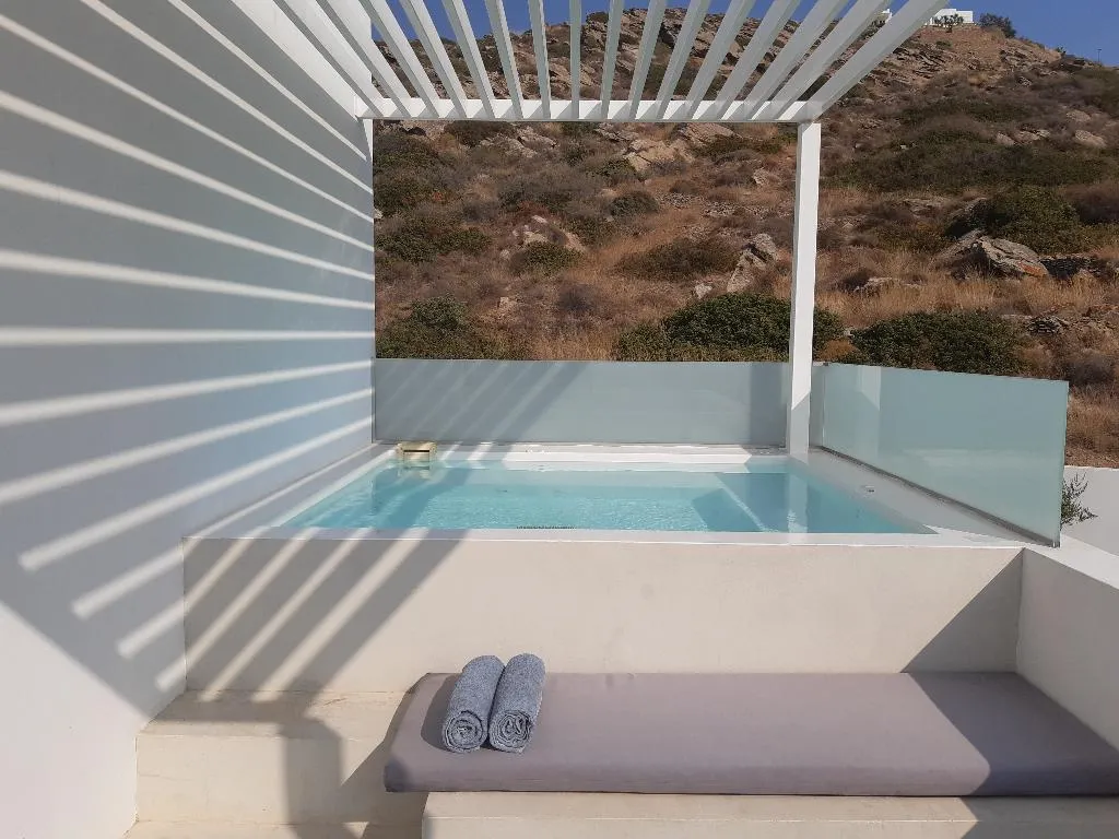 DOUBLE WITH JACUZZI Room, Relux Ios Hotel, Santorini