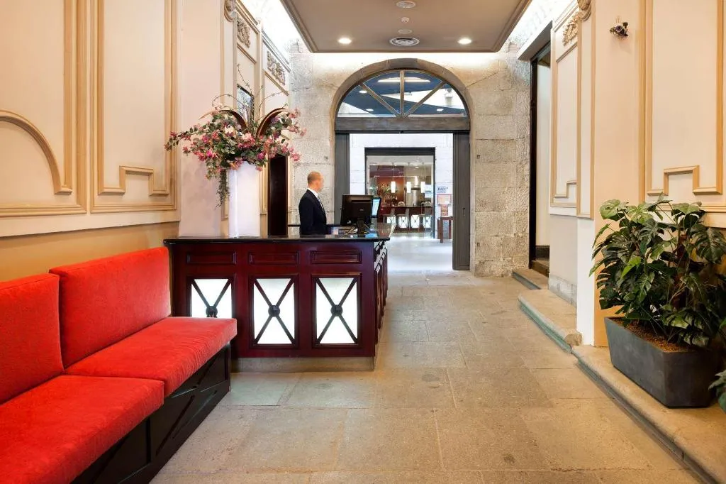 Lobby, Catalonia Puerta del Sol, Madrid