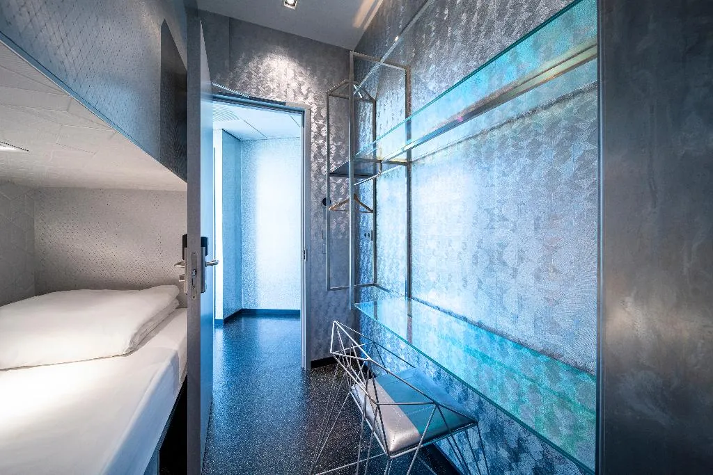 SINGLE STANDARD Room, Diamond Capsule Hotel Amsterdam South, Amsterdam