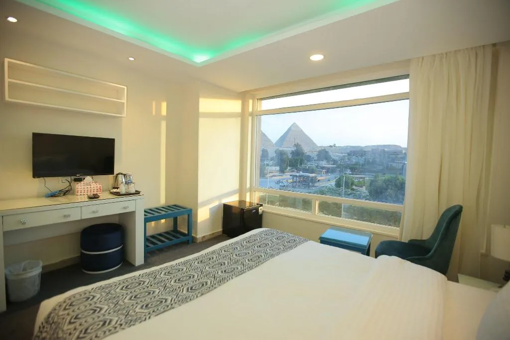 Room, Turquoise Pyramids Hotel, Cairo
