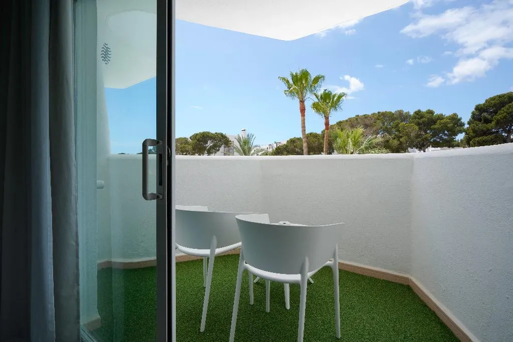 DOUBLE SINGLE USE SUPERIOR SEA VIEW Room, Aluasoul Mallorca Resort - Adults Only, Majorca
