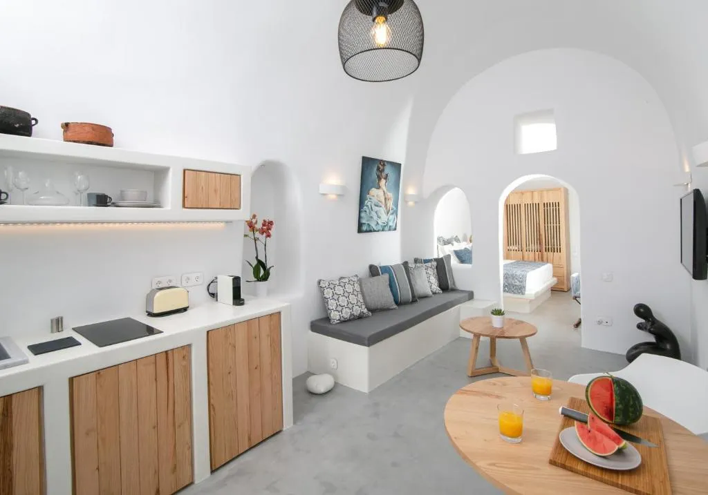DOUBLE LUXURY Room, Demeter Cave House - Adults Only, Santorini