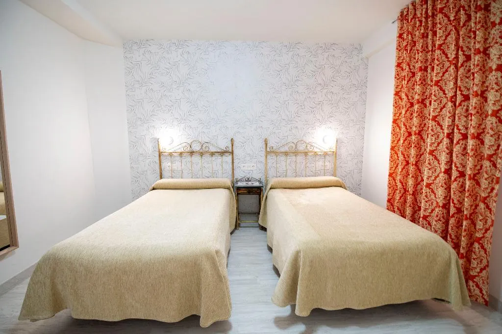 Double or Twin BASIC Room, Hotel Manzanito, Andalucia