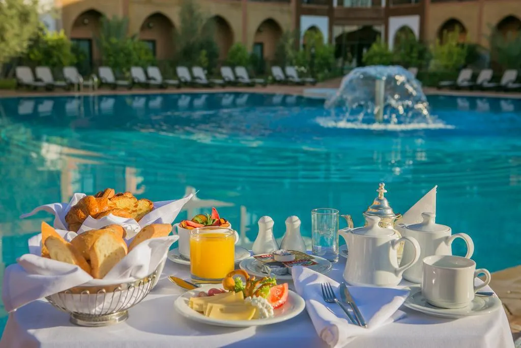 Pool, Riad Ennakhil Hotel & SPA, Marrakech