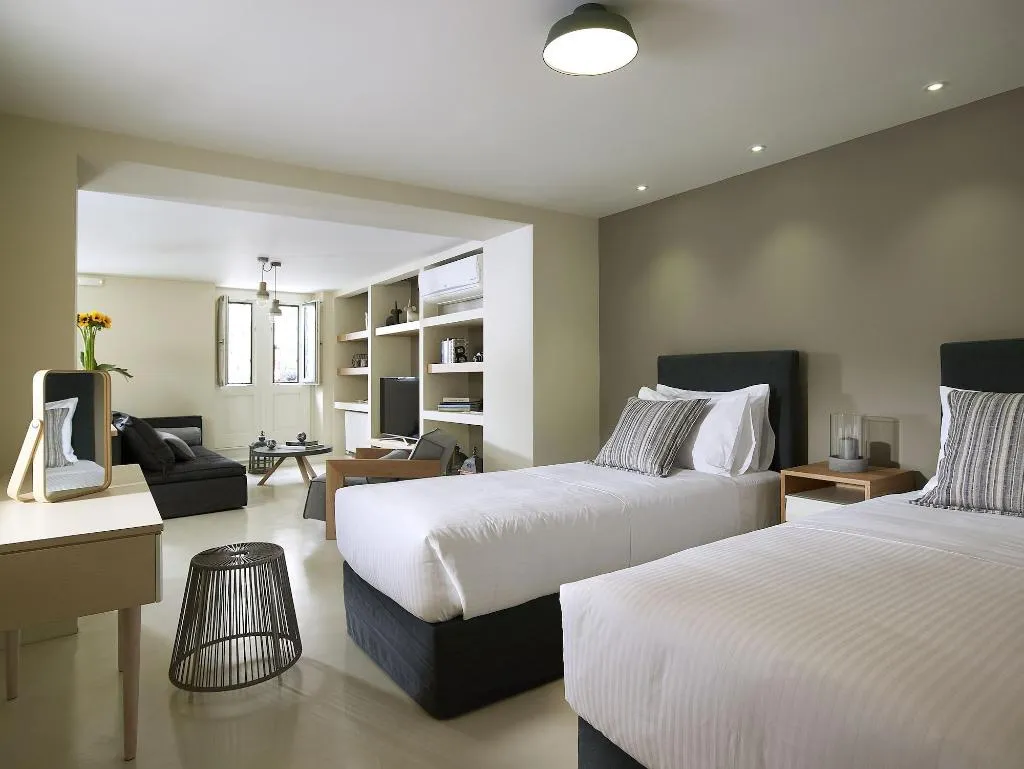 Room, Thiseio 1915, Athens