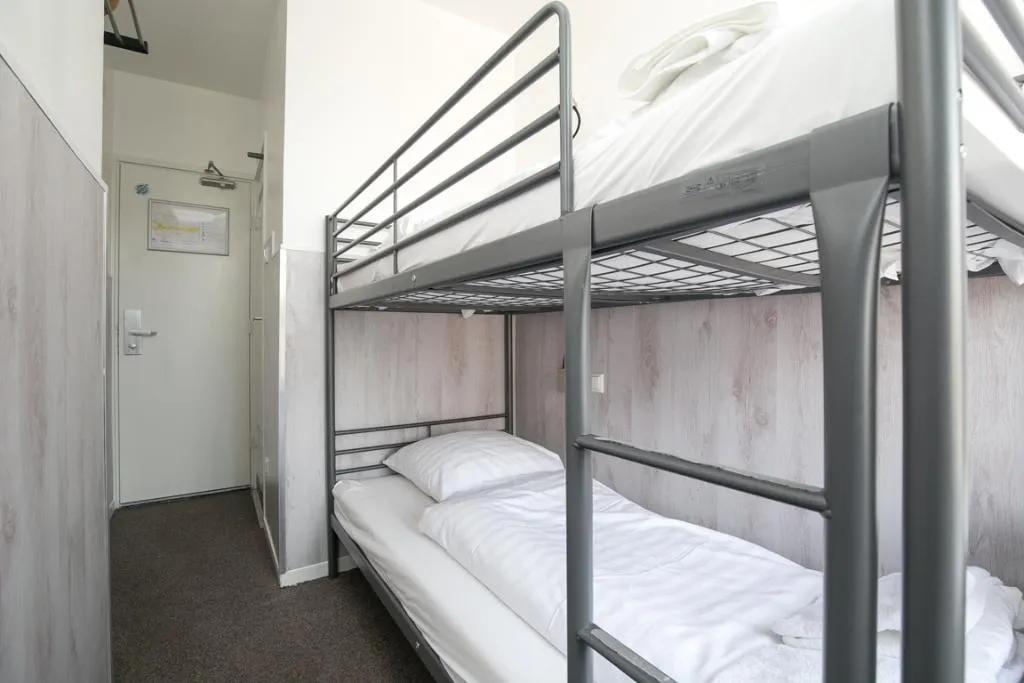 SINGLE STANDARD Room, Trianon Hotel, Amsterdam