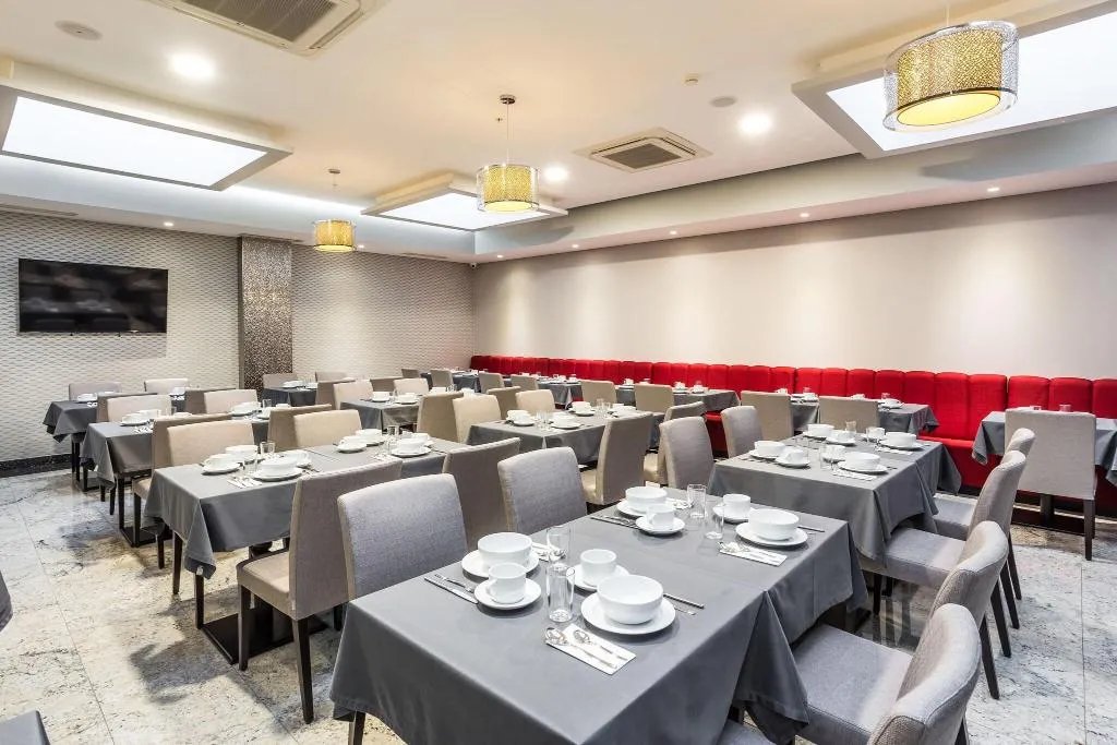 Restaurant, Empire Lisbon Hotel, Lisbon