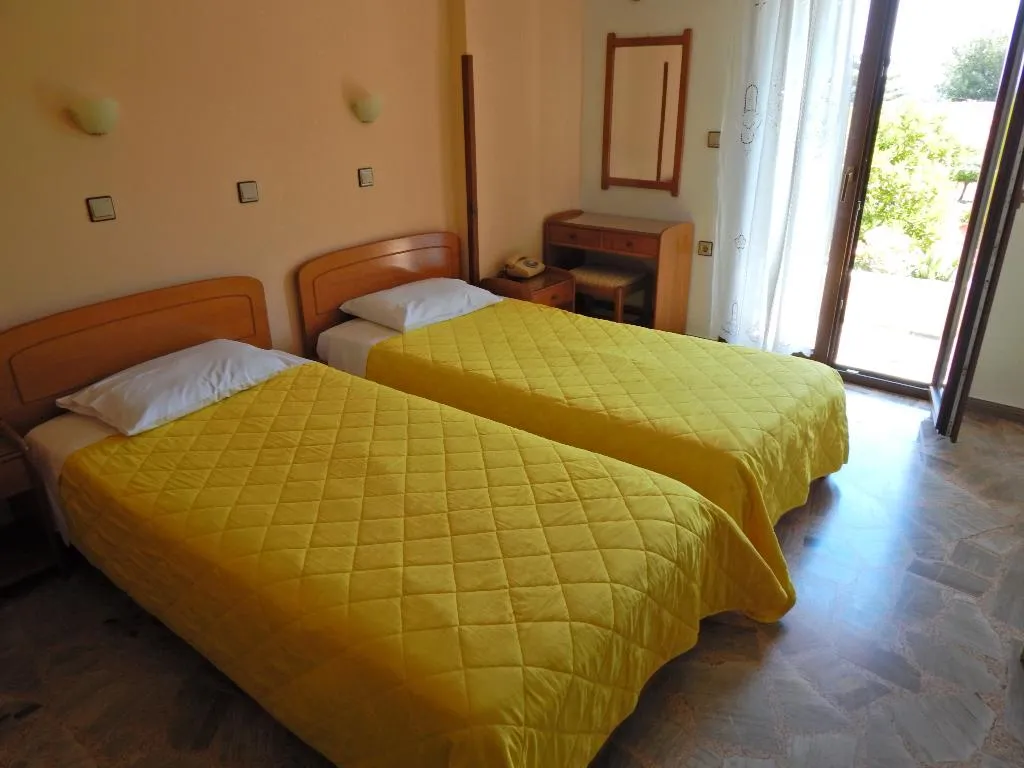 APARTMENT CAPACITY 3 ONE BEDROOM Room, Stella Bay, Samos