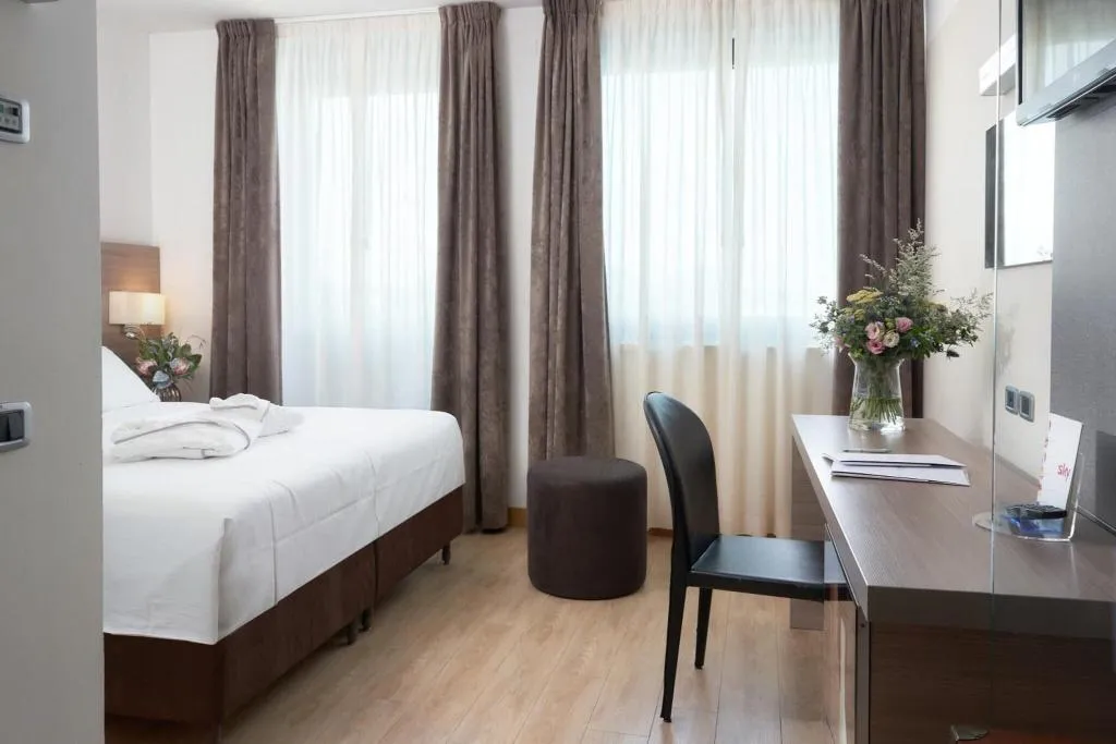 Room, Hotel Omnia, Venice
