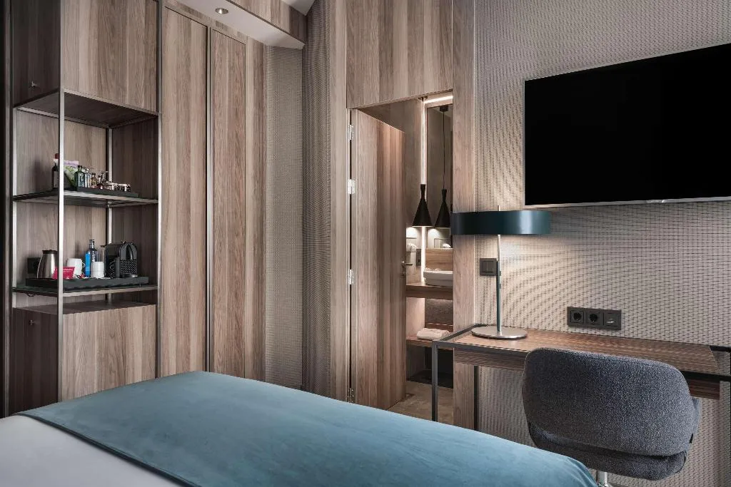 DOUBLE PREMIUM Room, NH Collection Madrid Gran Vía, Madrid
