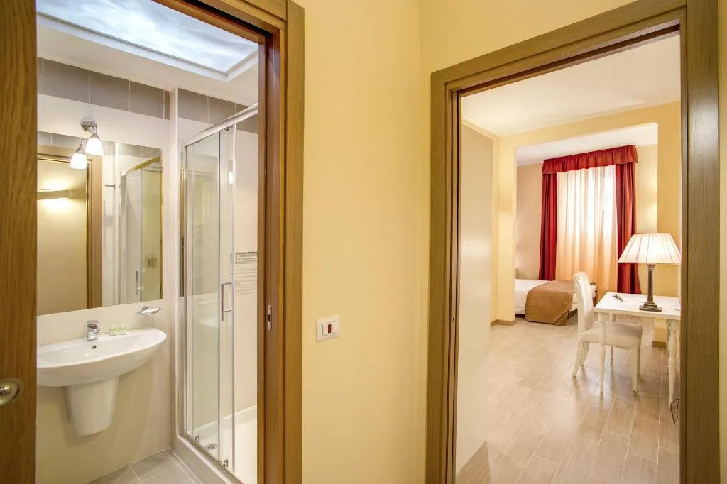 Room, Top Floor Navona, Rome