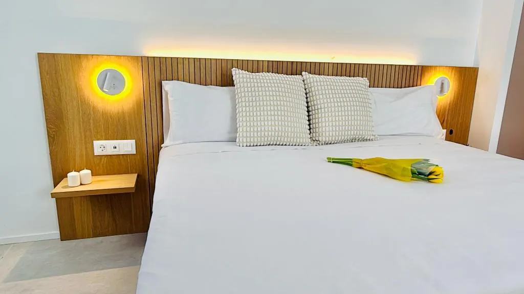 DOUBLE CLASSIC Room, MYO Barcelona Hotel & Apartments, Barcelona