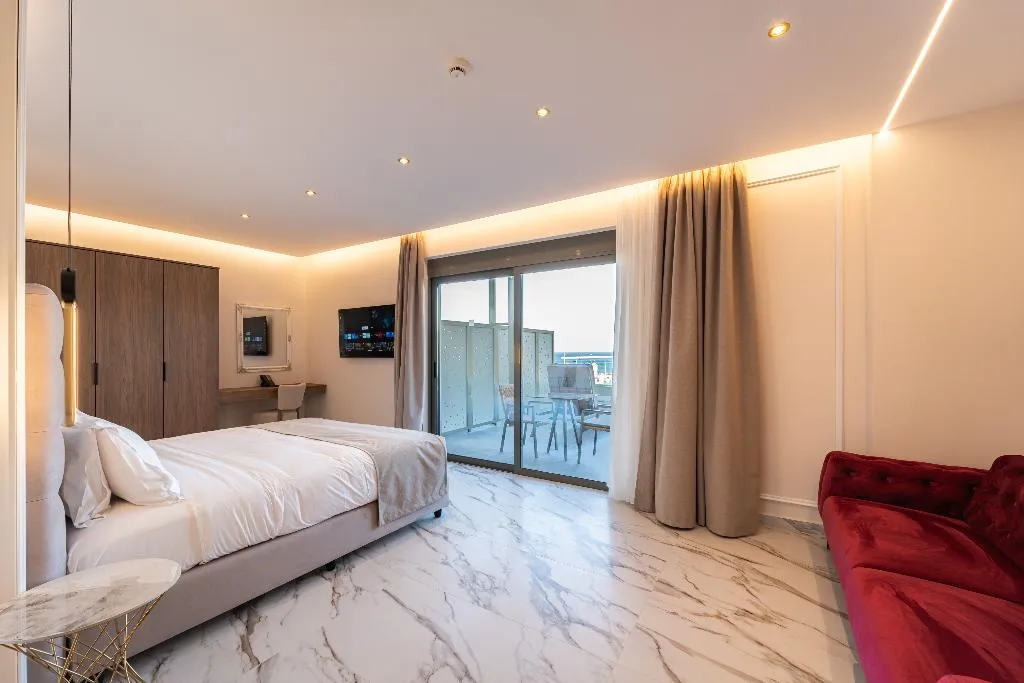 SUITE DELUXE ONE BED Room, Philia Center Suites, Rhodes