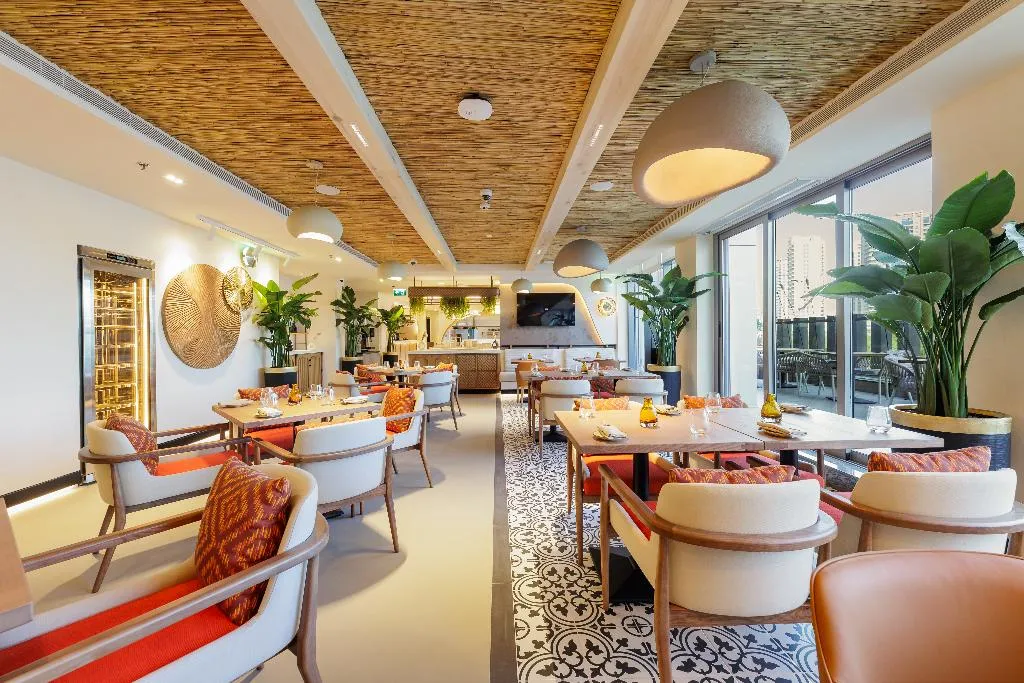 Restaurant, Holiday Inn Dubai Village Circle by IHG, Dubai