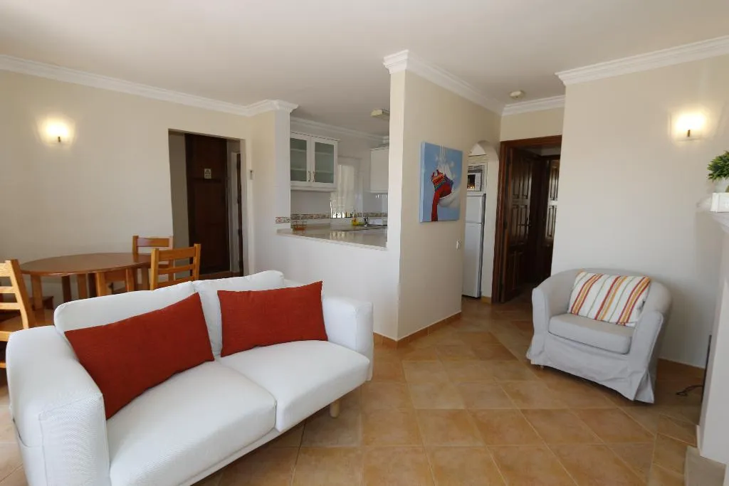 APARTMENT TWO BEDROOMS Room, Apartamentos The Old Village by Village 4u, Algarve