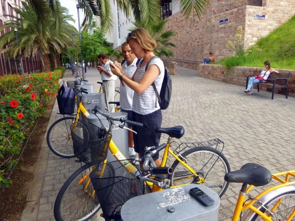 Sports and Entertainment, Twenty-Seven Degrees, Gran Canaria