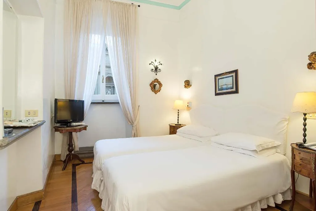 DOUBLE SUPERIOR Room, Hotel Fontana, Rome