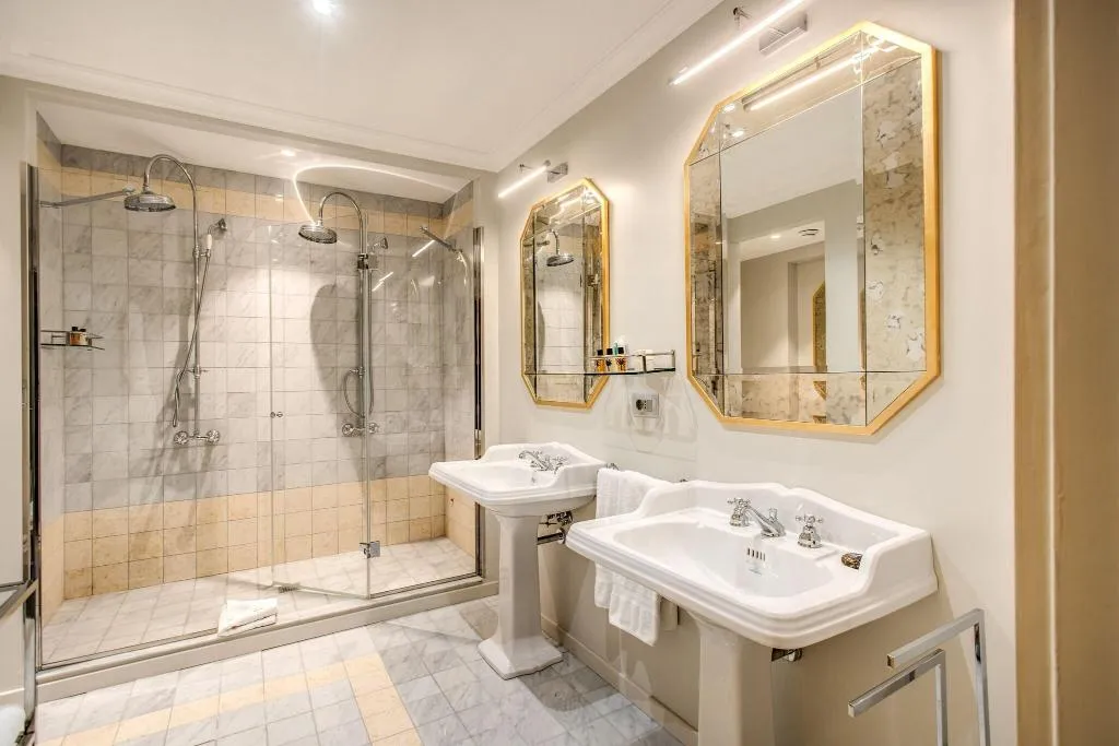 SUITE DELUXE KING BED Room, Martius Private Suites Hotel, Rome
